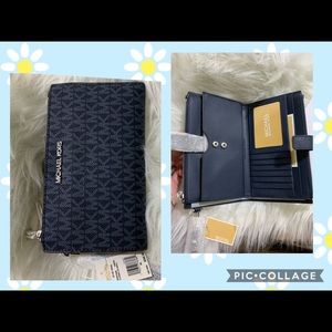 🔥New Michael Kors Smartphone Wallet